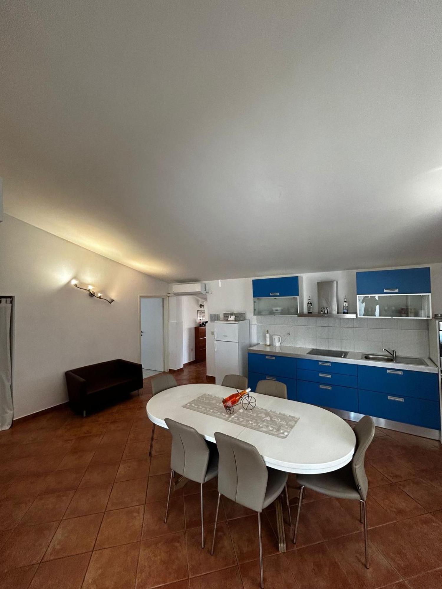 Apartments Petrovic Pirovac Dış mekan fotoğraf