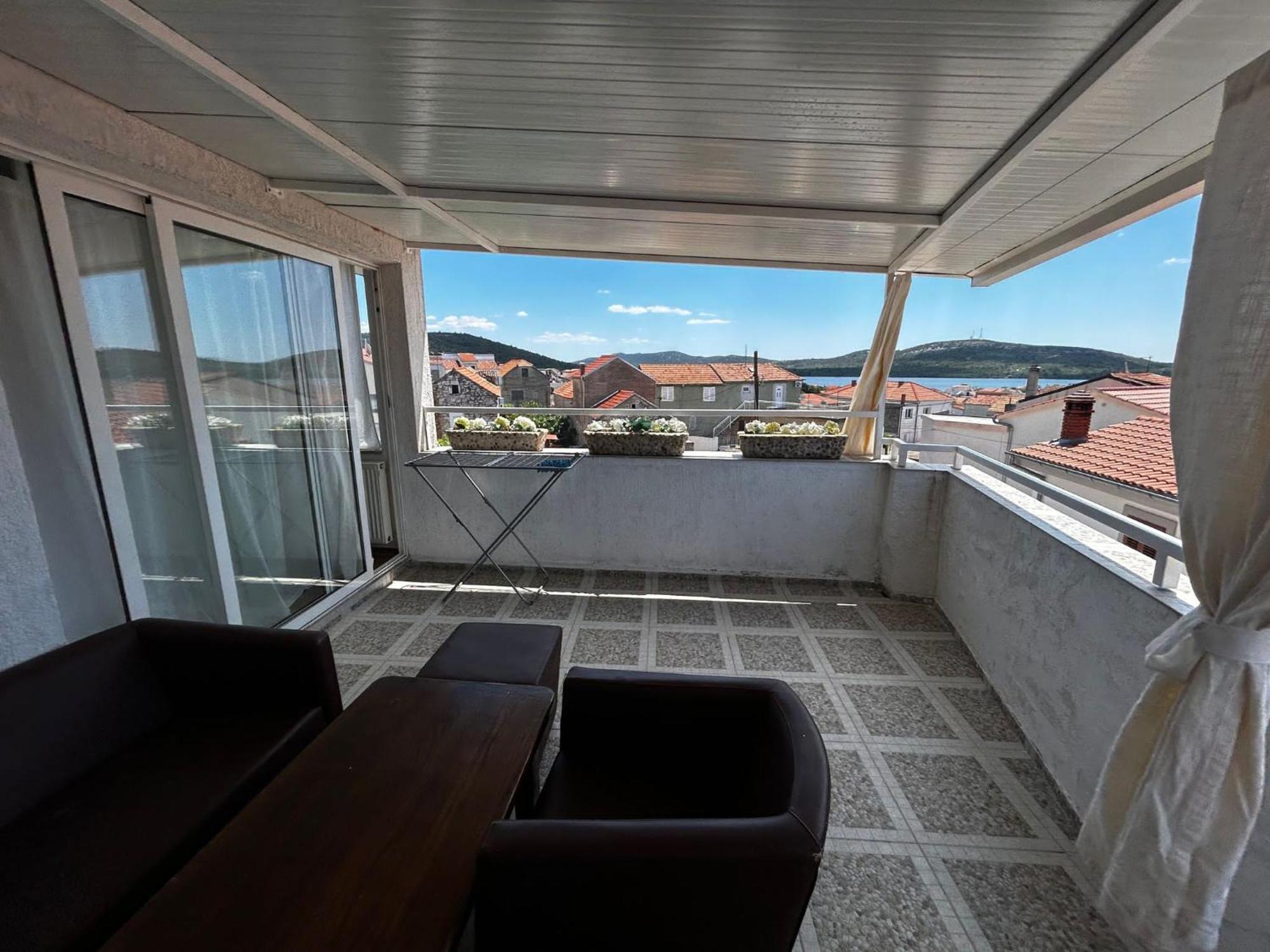 Apartments Petrovic Pirovac Dış mekan fotoğraf