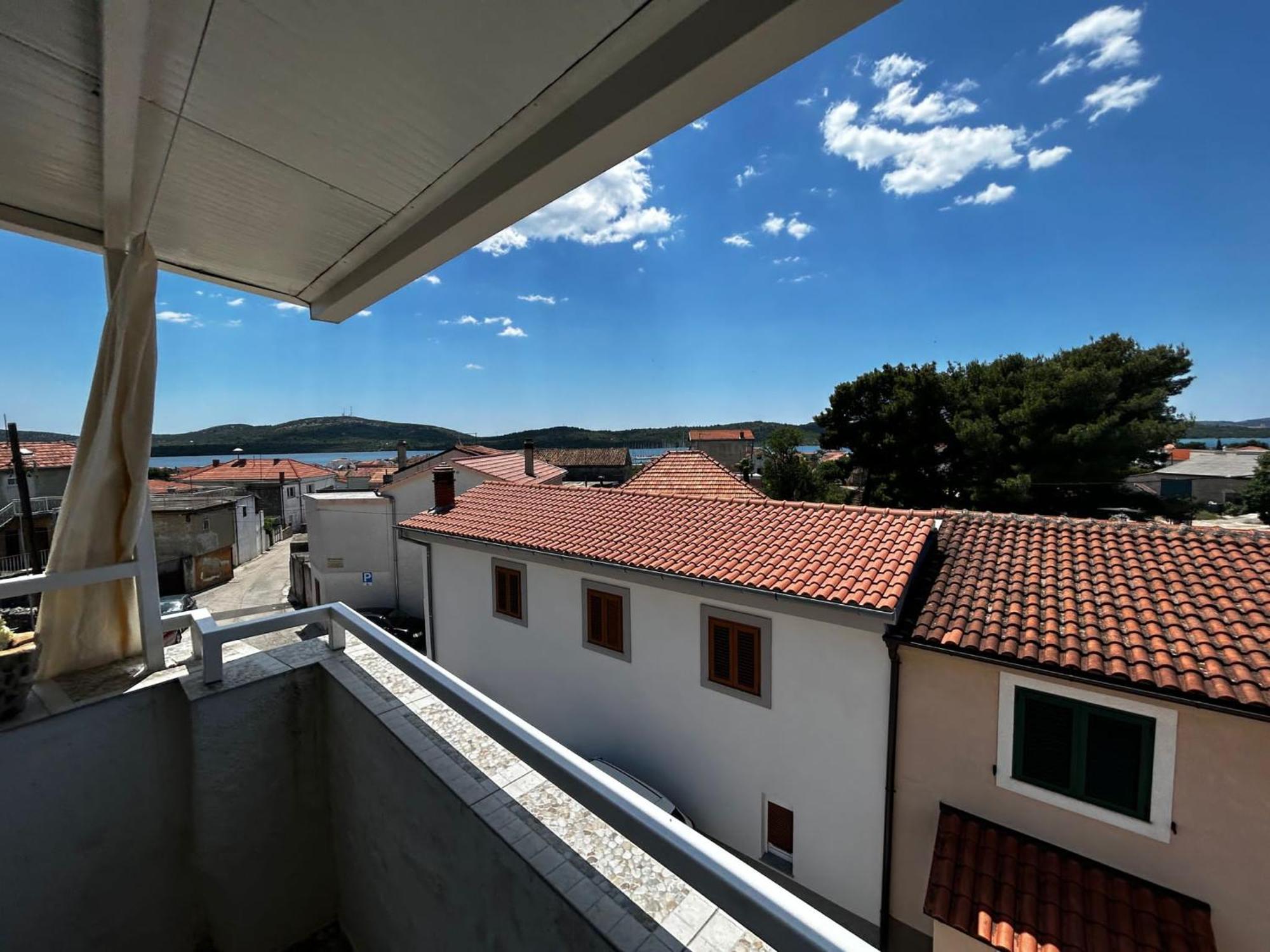 Apartments Petrovic Pirovac Dış mekan fotoğraf