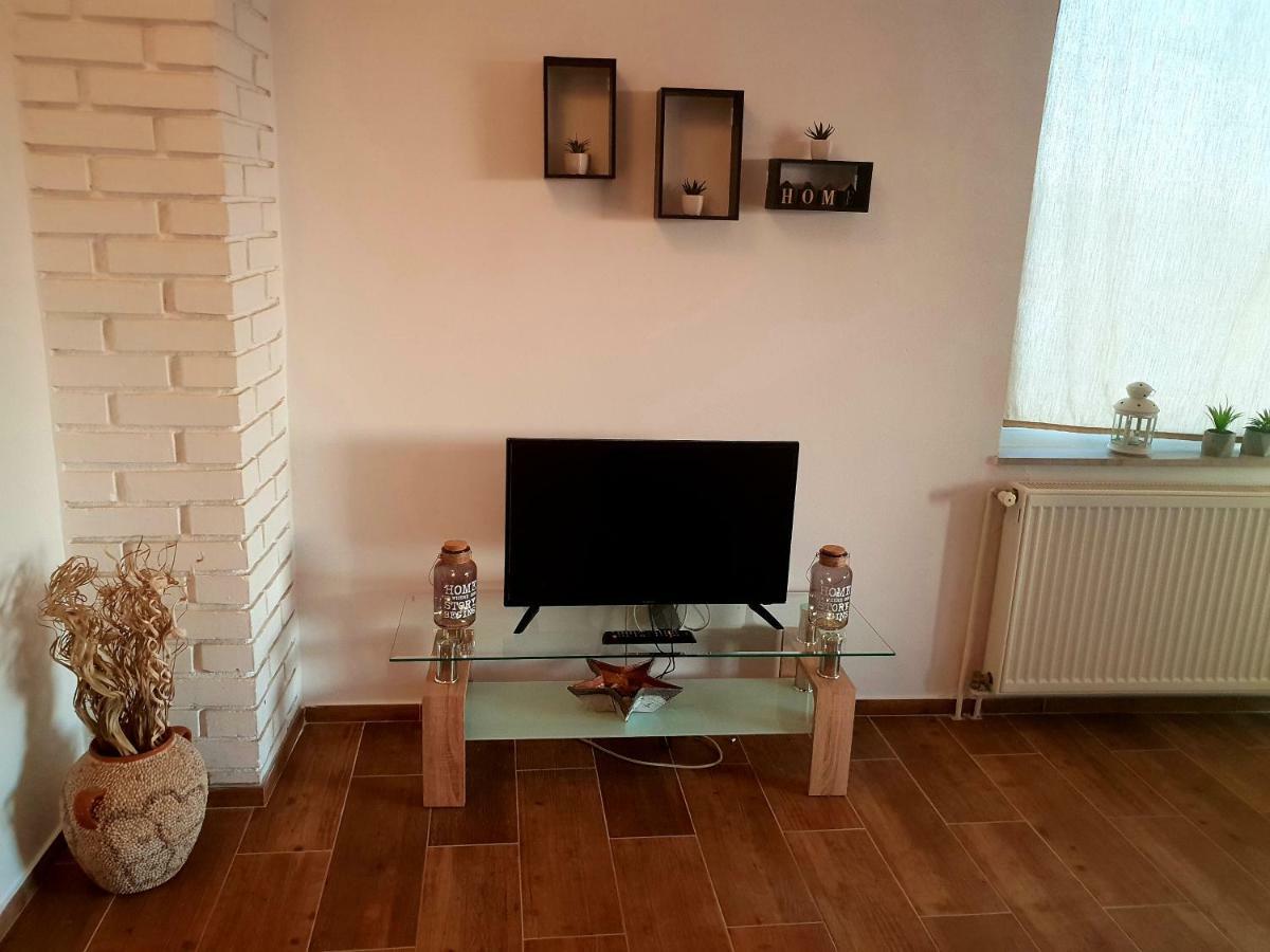 Apartments Petrovic Pirovac Dış mekan fotoğraf